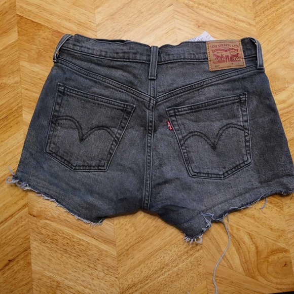 Levi's 501 Womens Denim Shorts Size 28 High Rise Cheeky Raw Hem Black Wash - Picture 10 of 12
